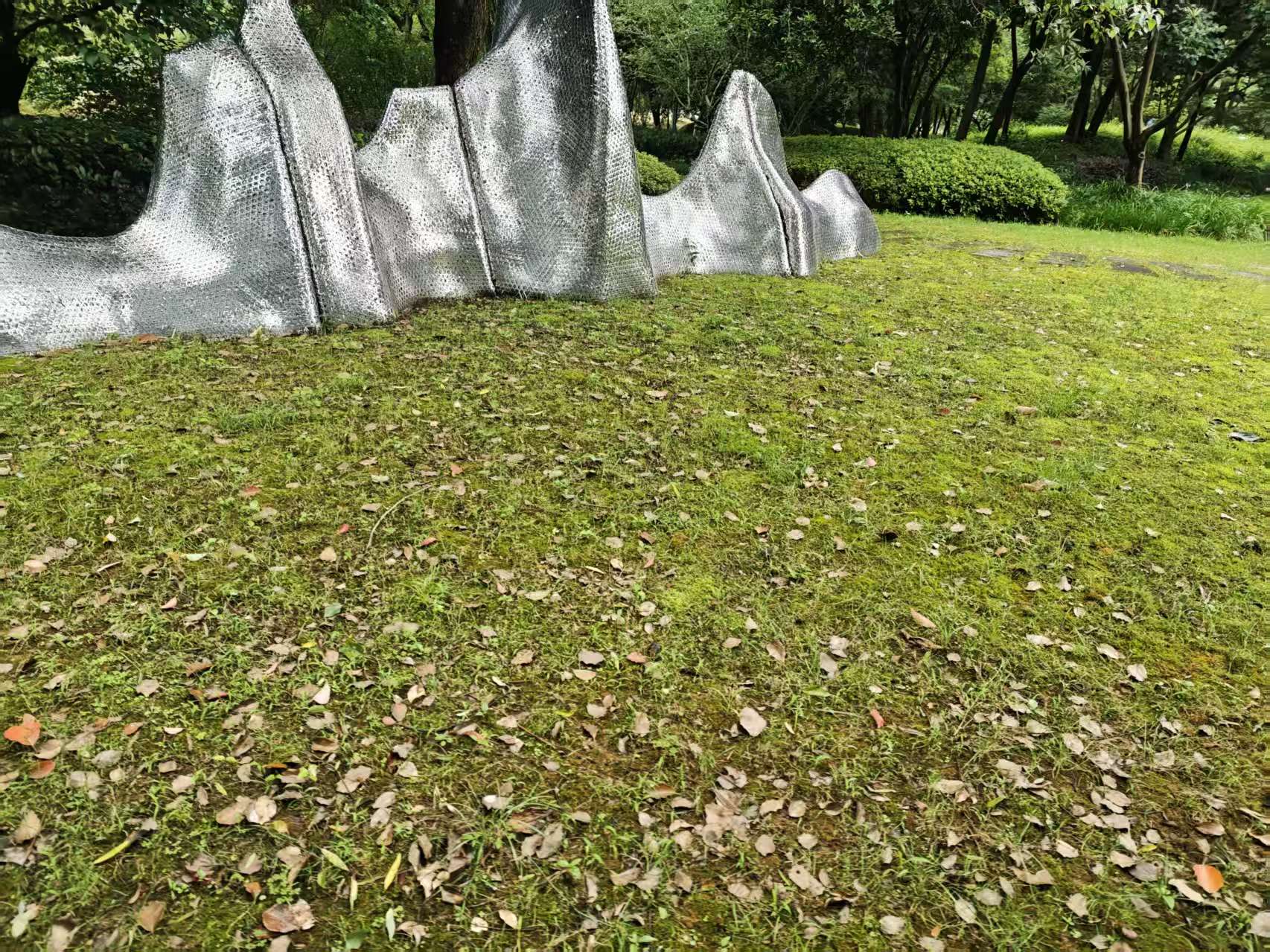 墓地价格怎么样？从安吉龙山源的环境与纪念文化谈起